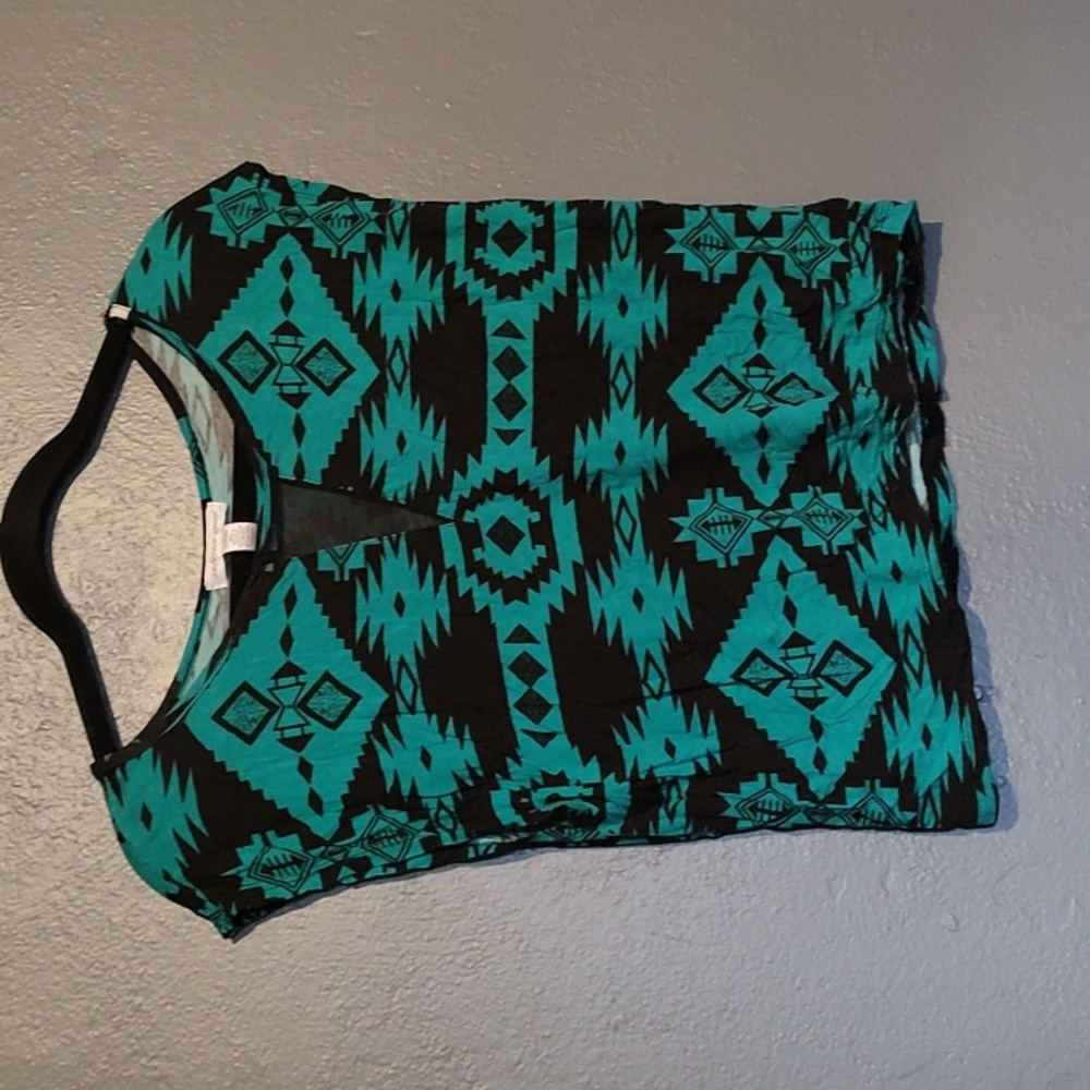 Ambiance Geometric Teal and Black Short Sleeve Crop Top